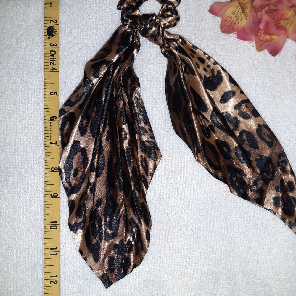 Animal Print Scarf Hair Scrunchie - Picture 4 of 4